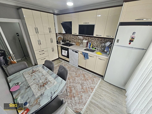 *HTCden ARAKAT ÖNCEPHE İSKANLI MERKEZİN GÖBEĞİNDE FIRSAT 3+1* - Görsel 5