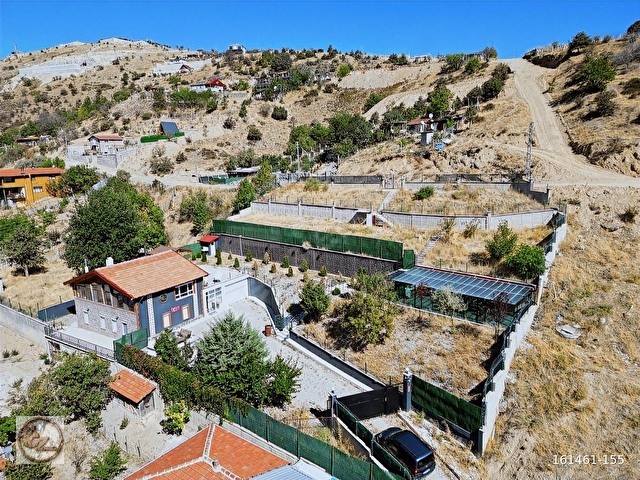 ÖZ GAYRİMENKULDEN DOĞAL YAŞAM ALANI TAKASLI SATILIK VİLLA - Görsel 15