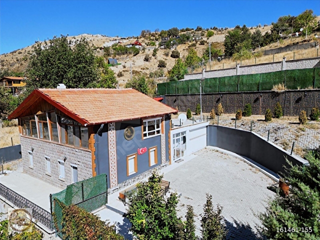 ÖZ GAYRİMENKULDEN DOĞAL YAŞAM ALANI TAKASLI SATILIK VİLLA