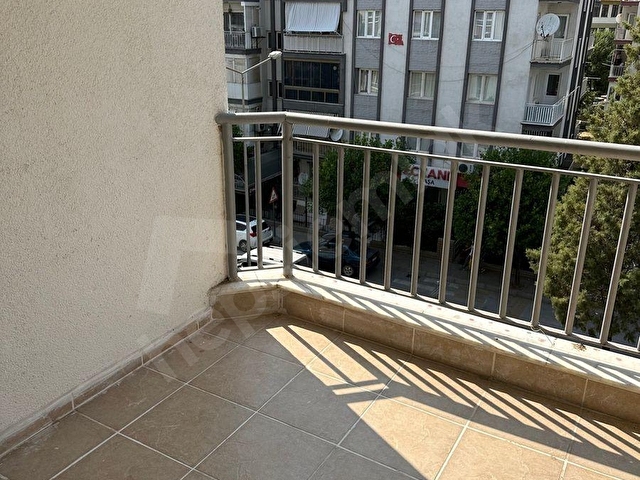 AYDIN EFELER MAHALLESİ SİTE İÇİ 3₺1 DOĞALGAZLI KİRALIK DAİRE - Görsel 13