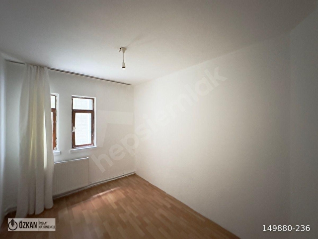 KIBRIS CAD. MANTOLAMALI BAĞIMSIZ SALON 2+1 SATILIK DAİRE - Görsel 10