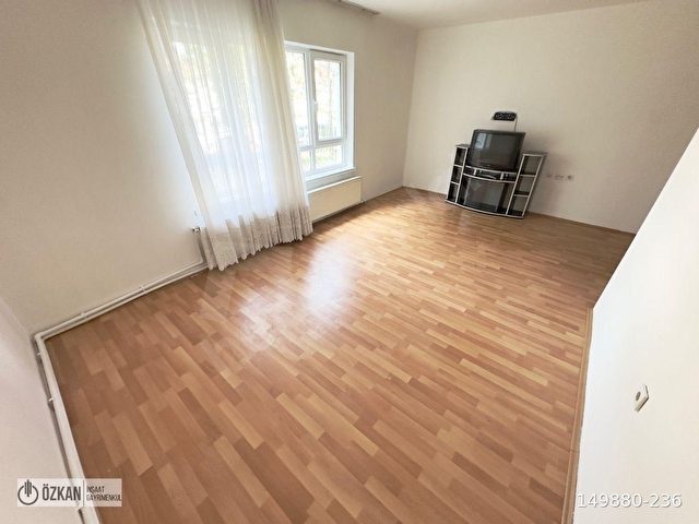 KIBRIS CAD. MANTOLAMALI BAĞIMSIZ SALON 2+1 SATILIK DAİRE - Görsel 6