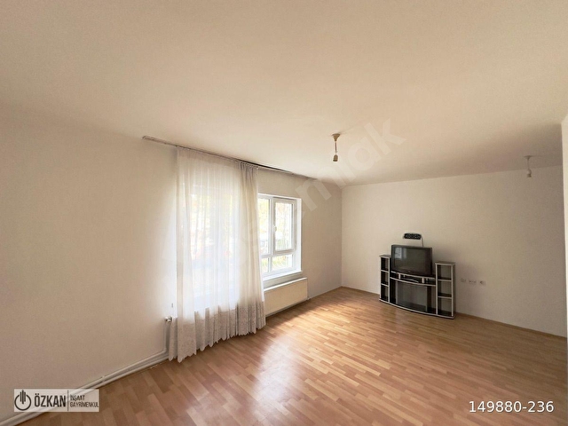 KIBRIS CAD. MANTOLAMALI BAĞIMSIZ SALON 2+1 SATILIK DAİRE - Görsel 5