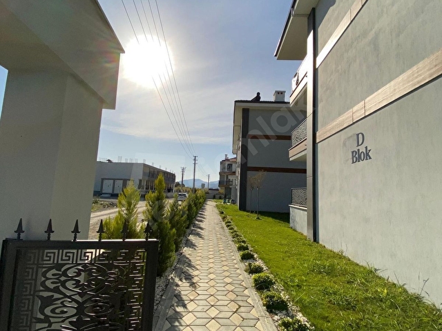 EGE İNŞAATTAN SATILIK AYRI MUTFAKLI HAVUZLU 2+1 DAİRE - Görsel 17