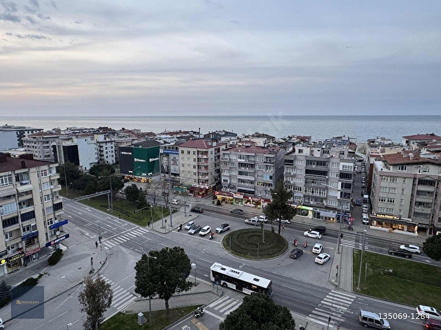 DENİZ MANZARALI GENİŞ CAM BALKONLU KİRALIK DAİRE - Görsel 3