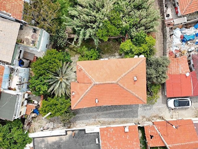 AYVALIK MACARONDA DENİZE YAKIN 2 KATLI MÜSTAKİL RUM EVİ - Görsel 11