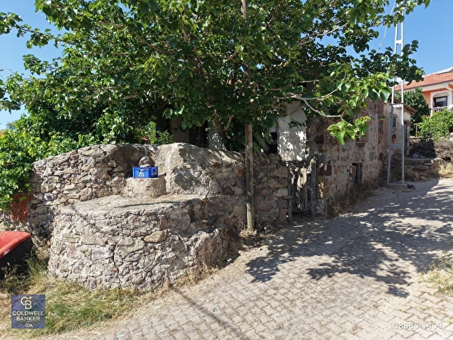 AYVALIK BULUTÇEŞME KÖYÜNDE KUYULU 130 m2 ARSALI KÖY EVİ - Görsel 12
