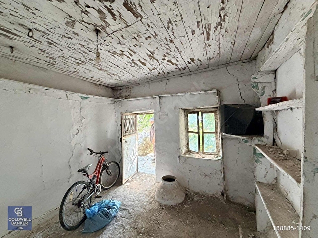 AYVALIK BULUTÇEŞME KÖYÜNDE KUYULU 130 m2 ARSALI KÖY EVİ - Görsel 20