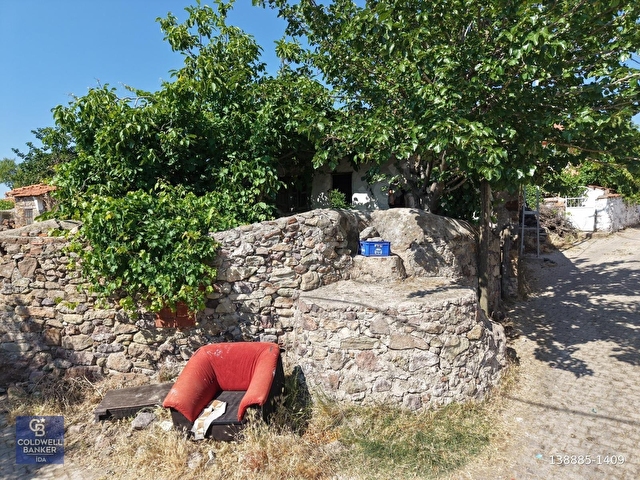 AYVALIK BULUTÇEŞME KÖYÜNDE KUYULU 130 m2 ARSALI KÖY EVİ - Görsel 10