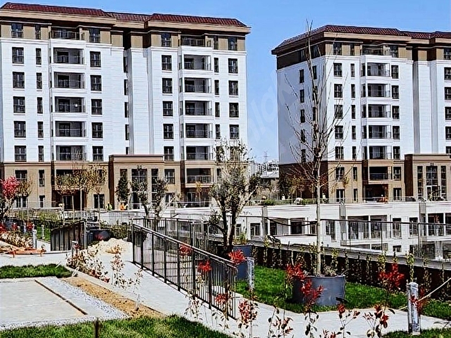 BAŞAKŞEHİR EMLAK KONUT MEYDAN PROJESİNDE 2+1 SATILIK DAİRE - Görsel 2