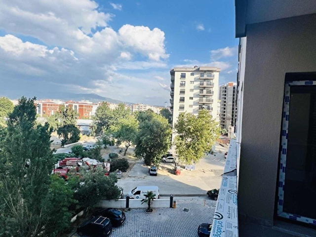 BAYRAKLININ PRESTİJLİ NOKTASINDA SIFIR 3+1 DAİRE - Görsel 28