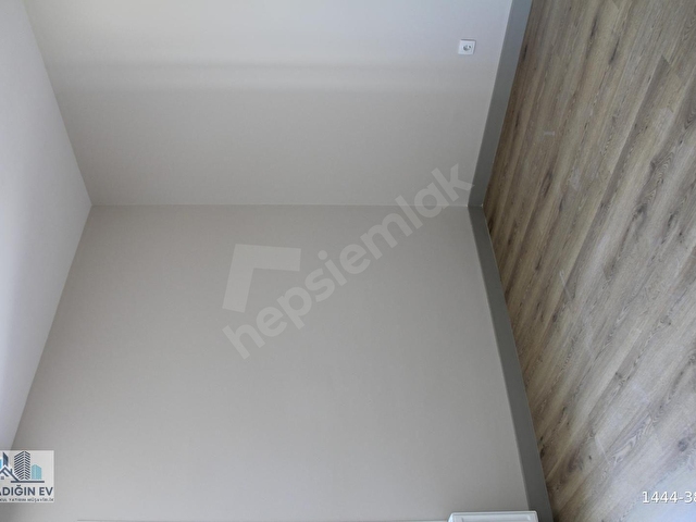 Oyak Göksupark Konutları Kiralık (Büyük cam balkonlu) 4+1 - Görsel 24