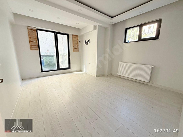 EYÜPSULTAN / ÇIRÇIR MAHALLESİ ( M7-METRO 200 METRE ) 2+1 DAİRE GÜZEL KONUM... - Görsel 2