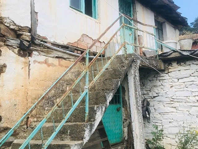 BAYINDIR DERNEKLİ KÖYÜNDE İÇİNDE RESMİ İMARLI EVİ OLAN MUHTEŞEM MANZARALI GAYRİMENKUL - Görsel 20