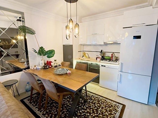 KUŞADASI SİTE İÇERİSİNDE DENİZ MANZARALI GENİŞ 1+1 SATILIK DAİRE - Görsel 16