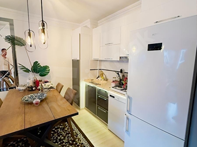KUŞADASI SİTE İÇERİSİNDE DENİZ MANZARALI GENİŞ 1+1 SATILIK DAİRE - Görsel 17