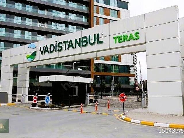 VADİSTANBUL TERAS 2+1 ÖN CEPHE SATILIK BOŞ GÜNCEL DAİRE