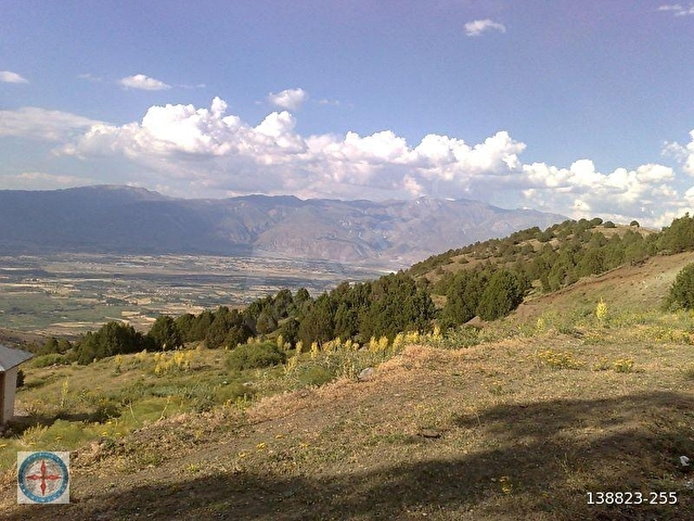 Erzincan Yaylabaşına 1 km Mesafede Yola 48 m Cepheli 4062 m2 Satılık Sulu Tarla - Görsel 9