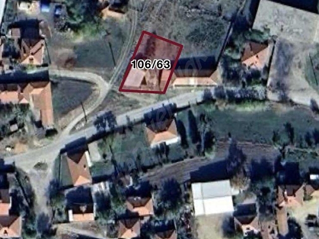 KIRKLARELİ BABAESKİ SİNANLI KÖYÜ İÇİNDE İMARLI 640 m2 ARSA