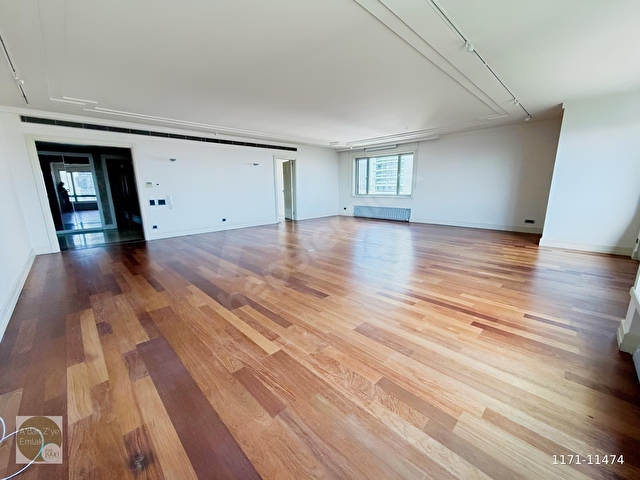 A Z EMLAKDAN METROCİTYDE GENİŞ AYDINLIK 4+1 DAİRE - Görsel 4