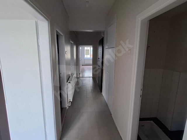 AKHİSAR RAGIPBEY FAHRİ SERTEL EMLAKTAN KİRALIK 3+1 DAİRE - Görsel 22