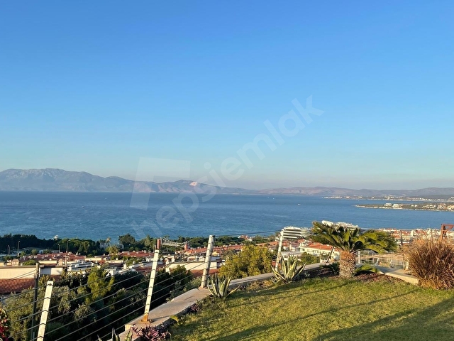 Çeşmede Ful Deniz Manzaralı Satılık 4+1 Villa - Görsel 30