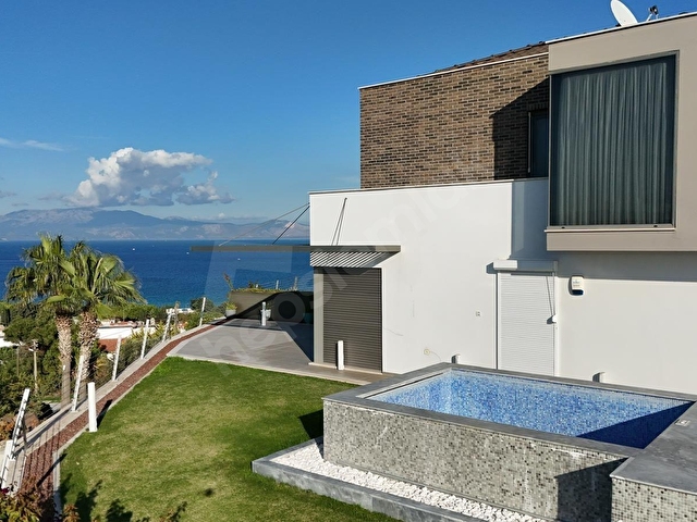 Çeşmede Ful Deniz Manzaralı Satılık 4+1 Villa - Görsel 7