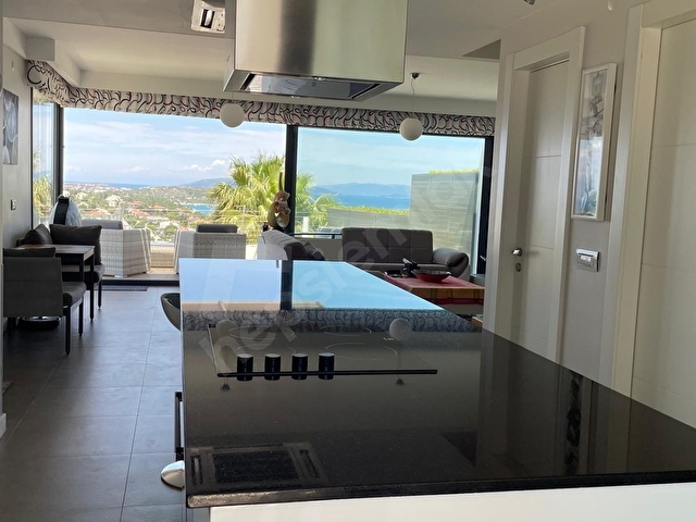 Çeşmede Ful Deniz Manzaralı Satılık 4+1 Villa - Görsel 28