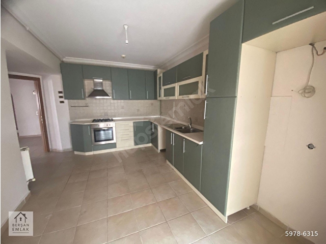 CEVİZLİDERE DE 4+1+KİLER ARAKAT, ÇİFTBANYO, ÖNCEPE BOŞ DAİRE