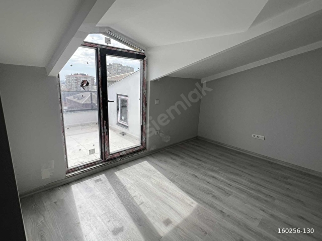 EMLAK TR DEN CAN PARK METRO YANI KİRALIK DUBLEKS DAİRE - Görsel 23