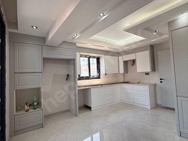 GÜMÜŞÇAY MAHALLESİNDE 3+1 ARA KAT ÖN CEPHE 170M2 SIFIR DAİRE - Görsel 5