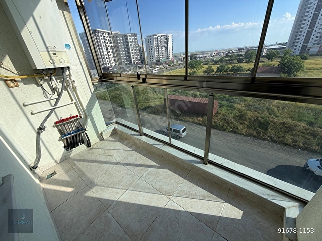 HATİP MAH. ÇORLUPARK KARŞISINDA 3+1 ARA KAT FIRSAT KİRALIK DAİRE - Görsel 3