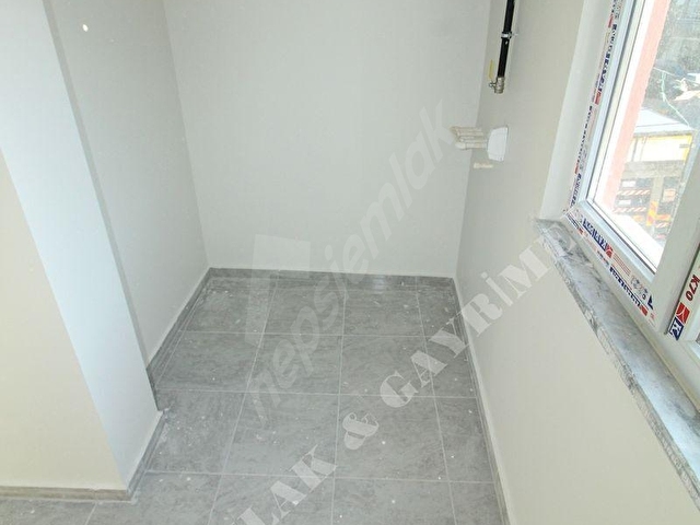 YAŞAMDAN NECİPFAZILDA E.BANYOLU İSKANLI ARAKAT SATILIK 2+1DAİRE - Görsel 9