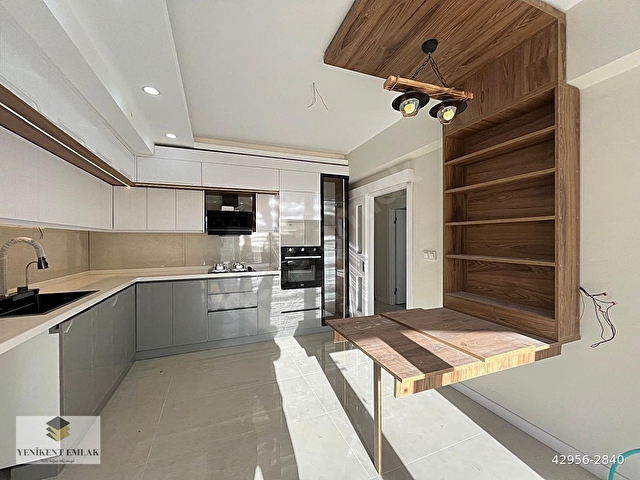 YENİKENT EMLAKTAN PİYASAYI SALLAYAN GÖSTERİŞLİ LÜX 4+1 DAİRE - Görsel 5