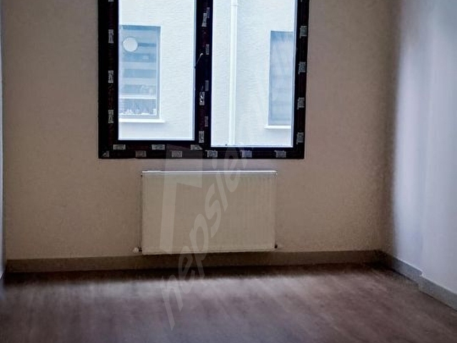 BAHÇELİEVLER MERKEZ MAHALLESİNDE GENİŞ 3+1 ARAKAT DAİRE - Görsel 8
