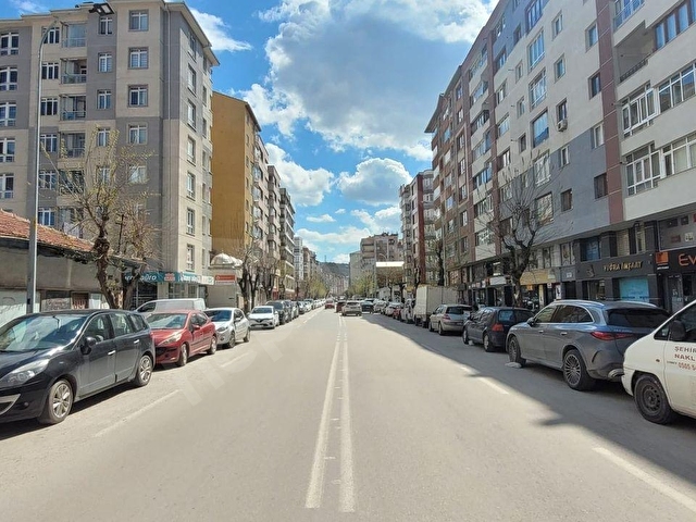 GOLD EMLAKTAN KURTULUŞ MAH. 235 M2 11 M CEPHELİ KİRALIK DÜKKAN - Görsel 25