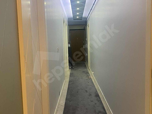 ANA CADDE ÜZERİ 3+1 3 YAŞINDA METRO 35 EMLAKTAN SATILIK - Görsel 3