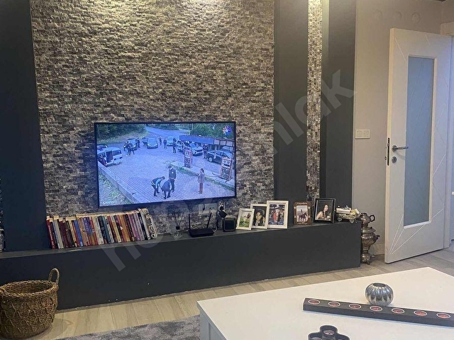 ANA CADDE ÜZERİ 3+1 3 YAŞINDA METRO 35 EMLAKTAN SATILIK - Görsel 10