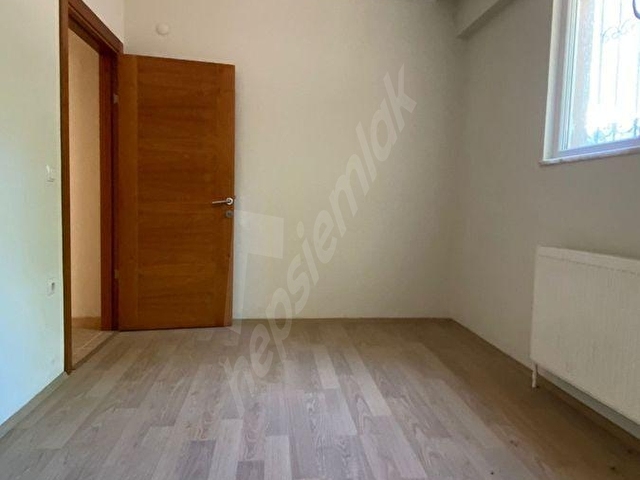 ÇEKMEKÖY NEVA SİTESİNDE BAHÇE KATI 2+1 DAİRE - Görsel 19