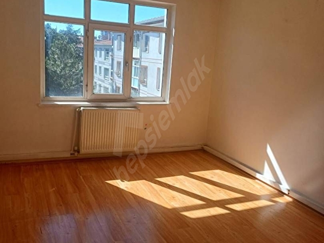 19 MAYIS MAH CADDE ÜZERİ POSTANE DURAĞI 3+1 KİRALIK SAHİBİNDEN - Görsel 6