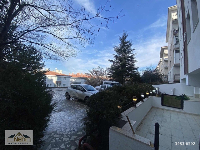 NETDEN SOKULLU CADDE ÜZERİ VİLLA TADINDA LÜKS YAPILI - Görsel 4
