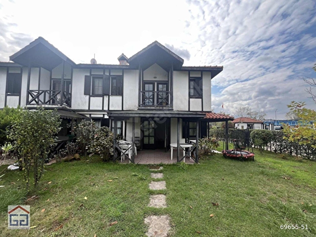 GÜLMAN GAYRİMENKUL DEN SİTE İÇERSİ SATILIK VİLLA