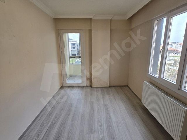 SEYİTAHMET MAH. 2+1 ÖN CEPHE ARA KAT KİRALIK DAİRE - Görsel 3