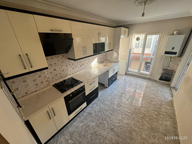TANDOĞAN MAHALLESİNDE YÜKSEK GİRİŞTE 8 YILLIK ASANSÖRLÜ FULL YAPILI 3+1 DAİRE - Görsel 2