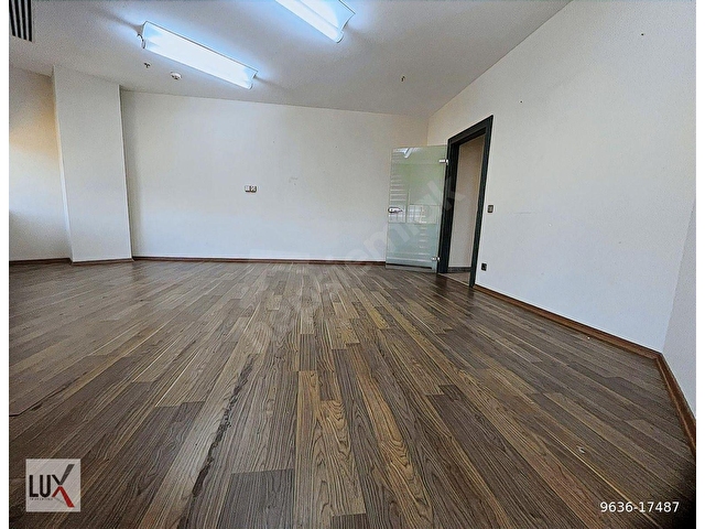 Maslak Prestijli Plazada 1100m2 Dekorasyonlu Kiralık Ofis / LUX - Görsel 16
