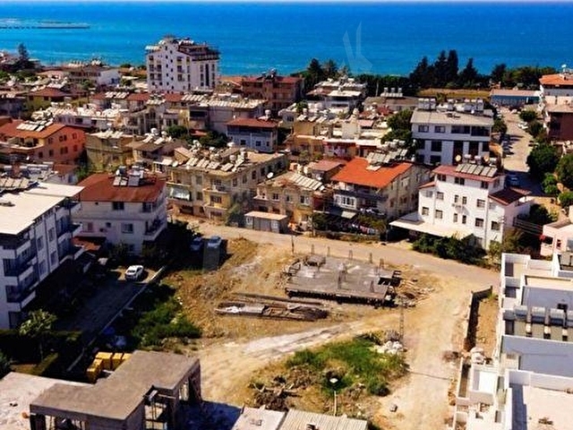 KABEV EMLAKTAN ARSUZ MERKEZDE TAMAMEN MASRAFSIZ TESLİM TEMELDEN SATILIK LÜKS 1+1 DAİRELER !!! - Görsel 3