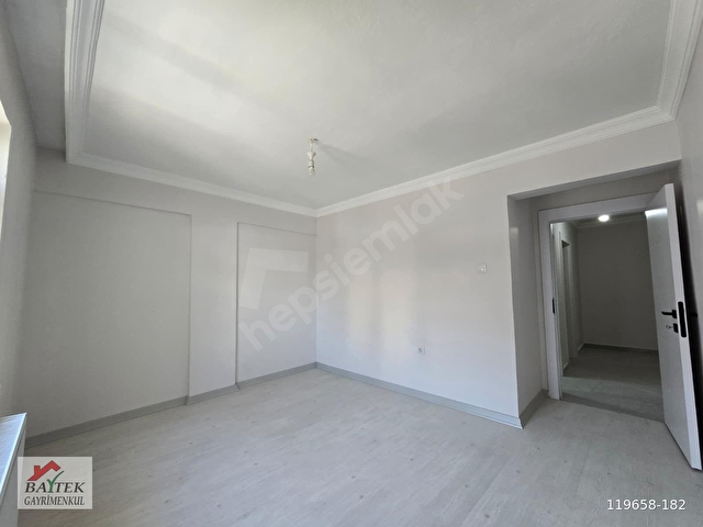 ÇANKAYA DİKMENDE FULL YAPILI AÇIK OTOPARKLI ÖN CEPHE FERAH 2+1DAİRE - Görsel 14