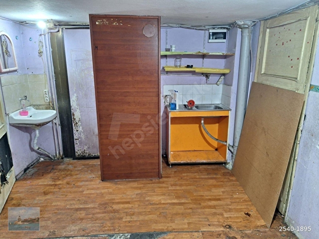 ZEYNEP KAMİL HASTANESİNE 50 M. CADDEDE 165 M² GİRİŞ ALTI DÜKKAN - Görsel 29