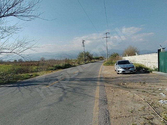 İhtişam Emlaktan Umurluda Ana Cadde Üzeri İşletme Yapmaya Uygun Satılık Tarla - Görsel 2