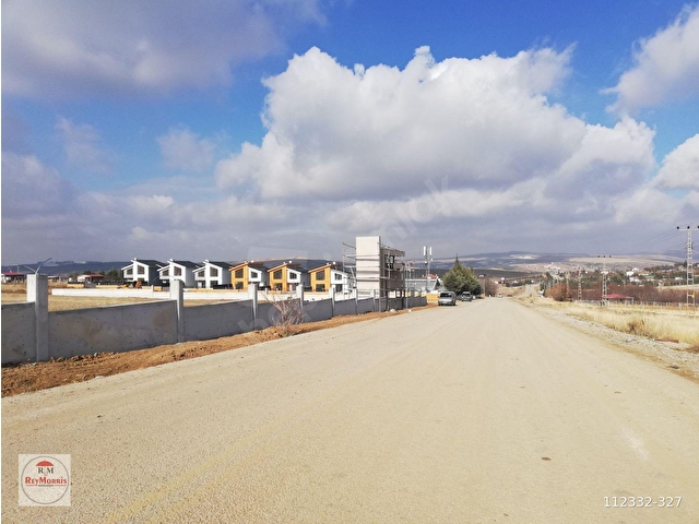 Lalahan Villalar Bölgesinde Vizyon Park Villalarında Yapılı Masrafsız Bahçeli  3+1 Satılık Villa - Görsel 3